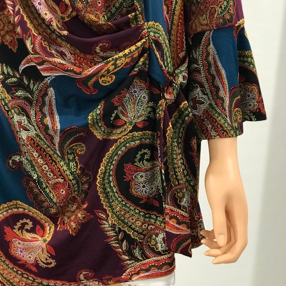 NWT Plus Size Bell Sleeves Bow and Tie Wrap Shirt - Picture 5 of 8